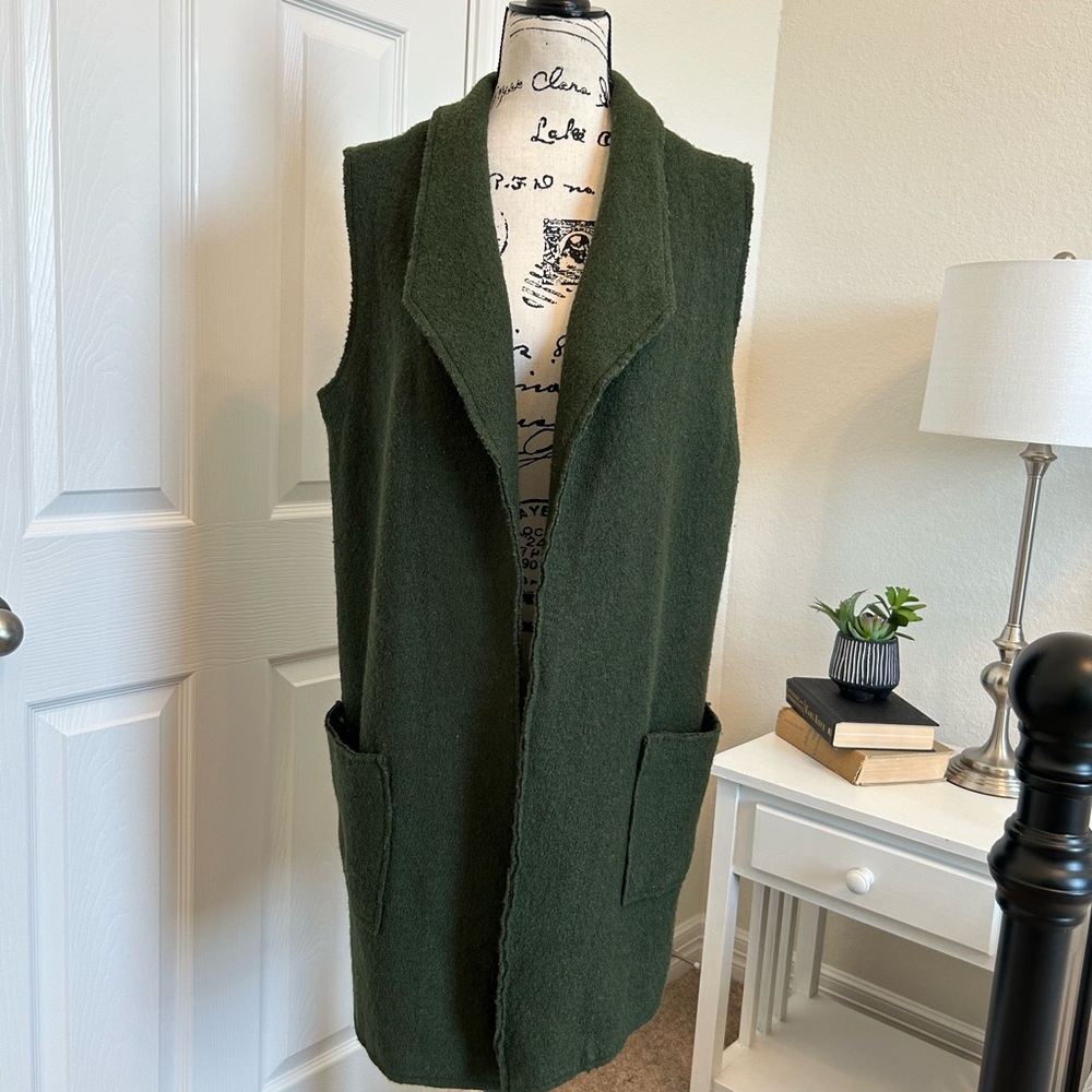 Women’s Tahari Long Wool Vest